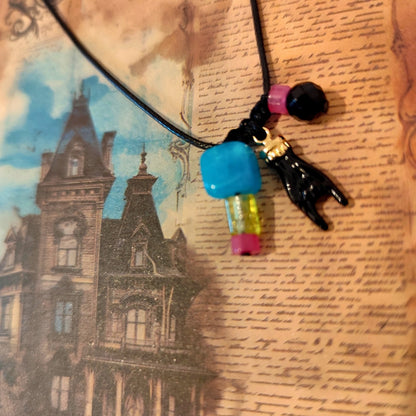 Κρεμαστό με ροκ στοιχείο. For those about to rock pendant