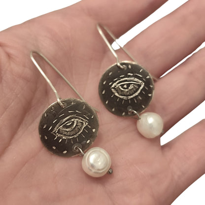 Eye Earrings 