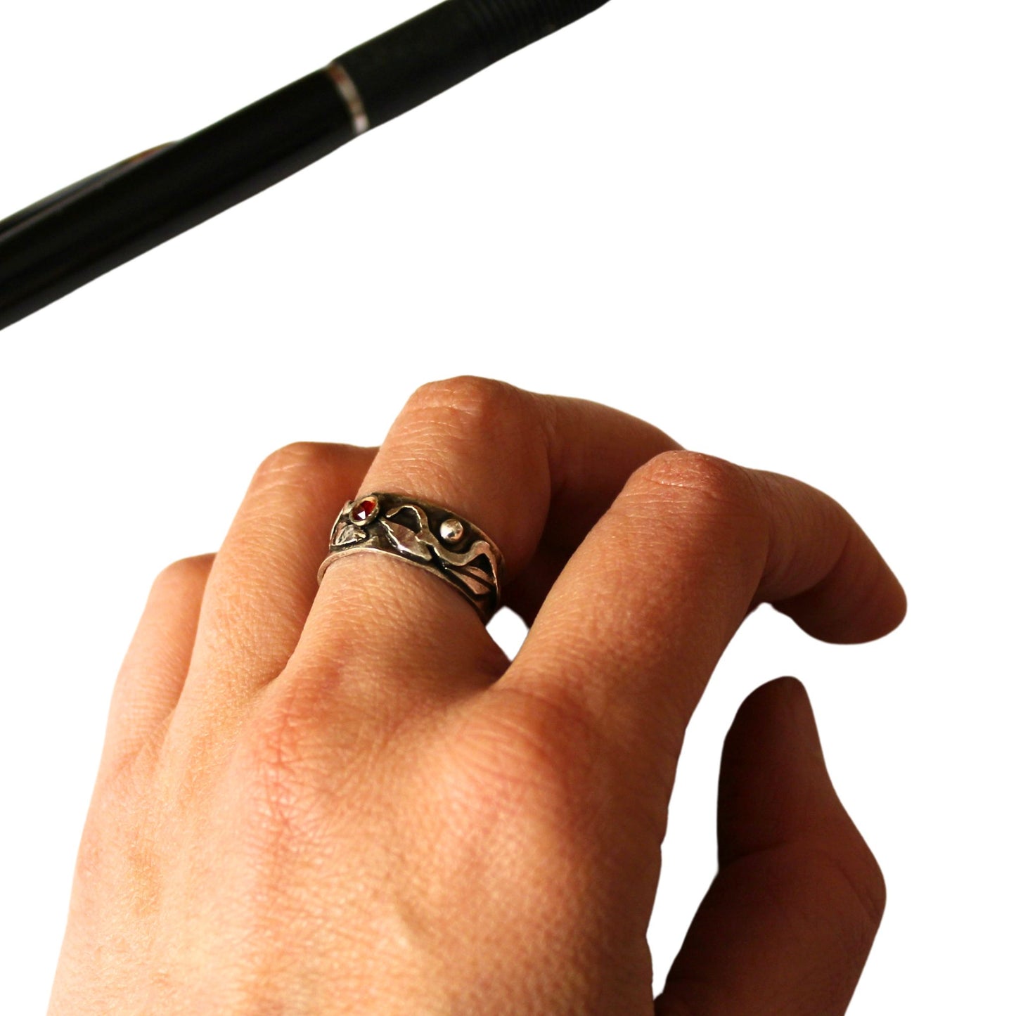 Ανοιχτό δαχτυλίδι με Γρανάτη