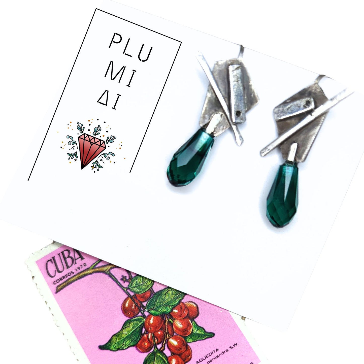 Κρεμαστά Σκουλαρίκια με πράσινο κρύσταλλο