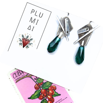 Κρεμαστά Σκουλαρίκια με πράσινο κρύσταλλο