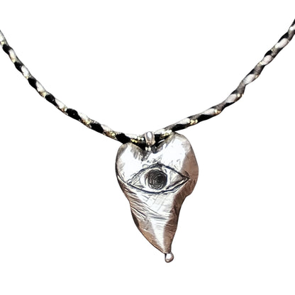 “Φυλακτή” – Ασημένιο Μενταγιόν Καρδιά