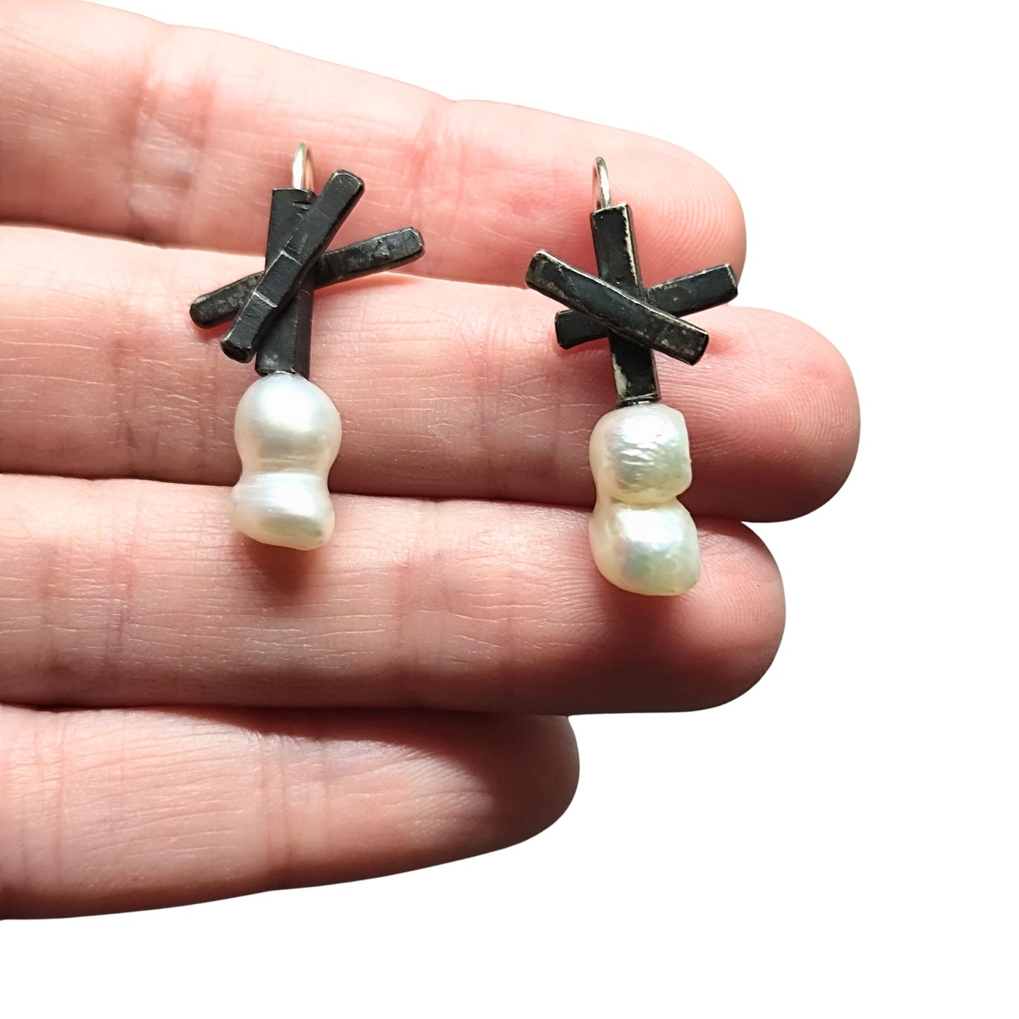 Άστρα - Σκουλαρίκια με Μαργαριτάρια & Ασημένιες Λεπτομέρειες